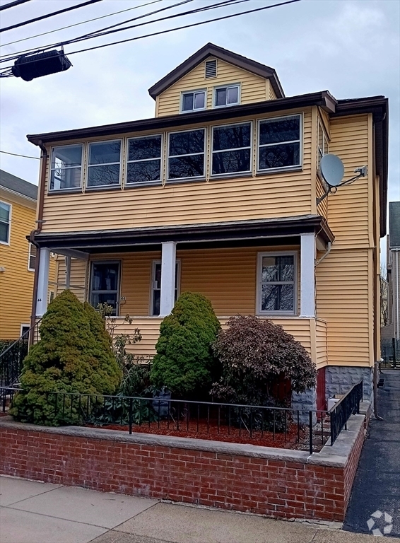 Building Photo - 40 Glencoe St Unit #1 Rental