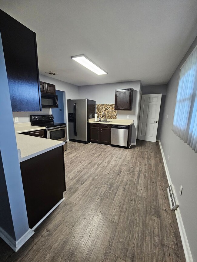 Photo - EDGEWOOD - SINGLE FAMILY RANCHER