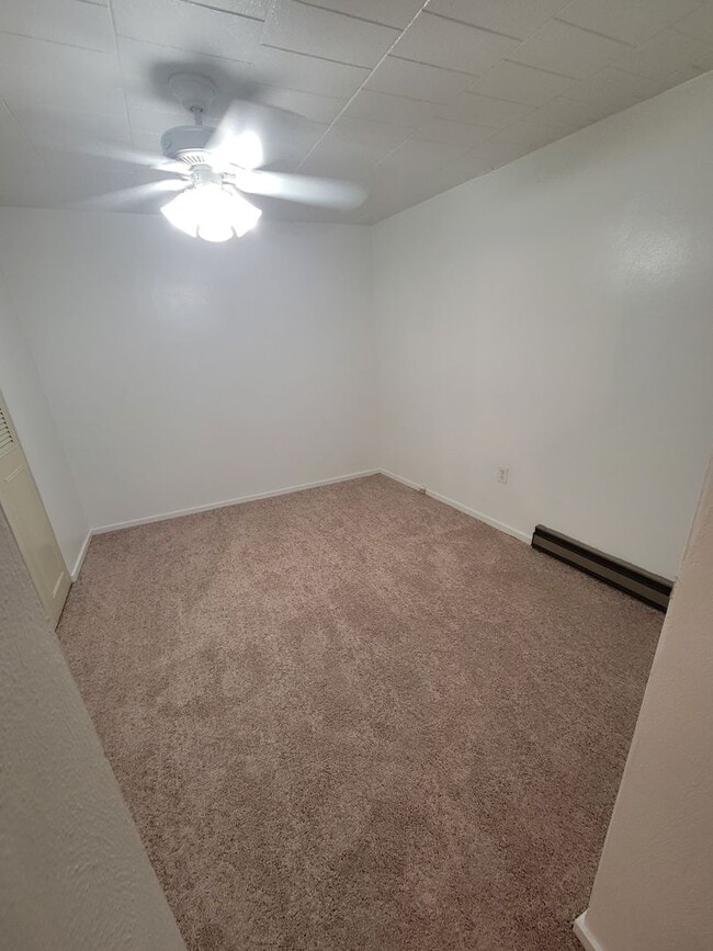 Carol Shamrock Apartments