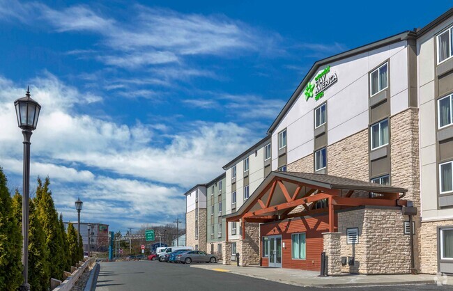 Building Photo - Extended Stay America Boston - Saugus Rental