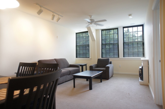 Photo - Residences At Riverwalk