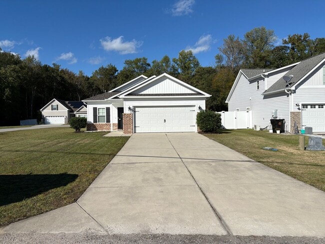 Photo - 292 Clearwater Dr