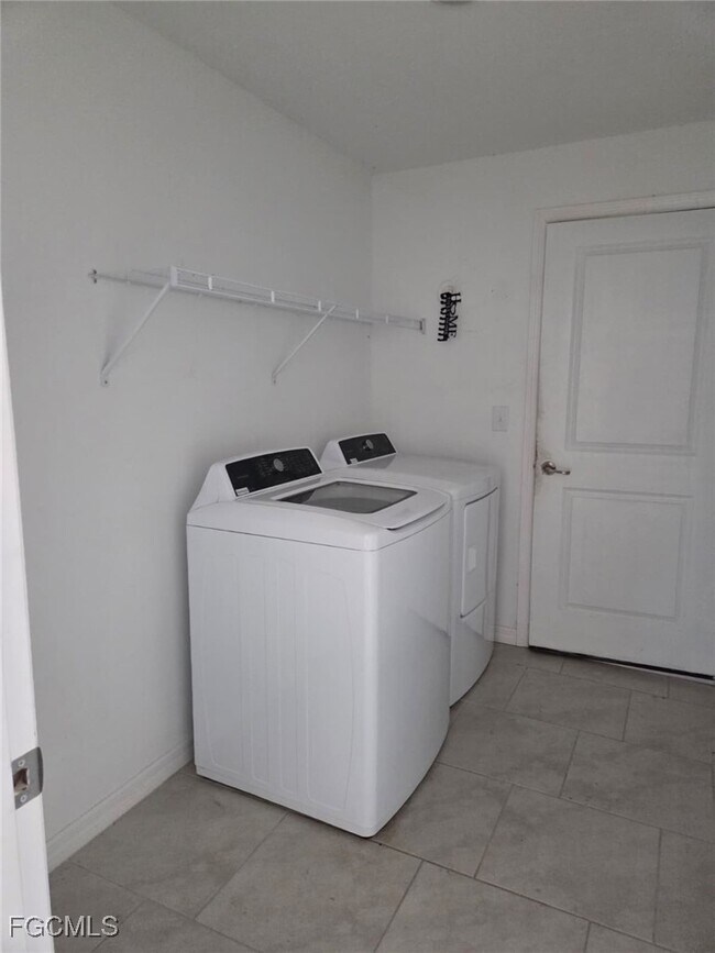 Photo - 4125 NE 15th Pl