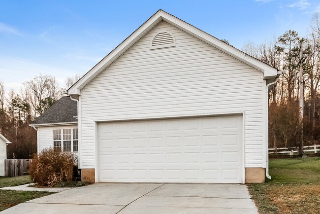 Photo - 5751 Heron Point Pl SW