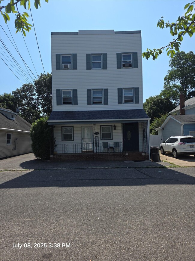 Photo - 119 S 6th St Apartment
