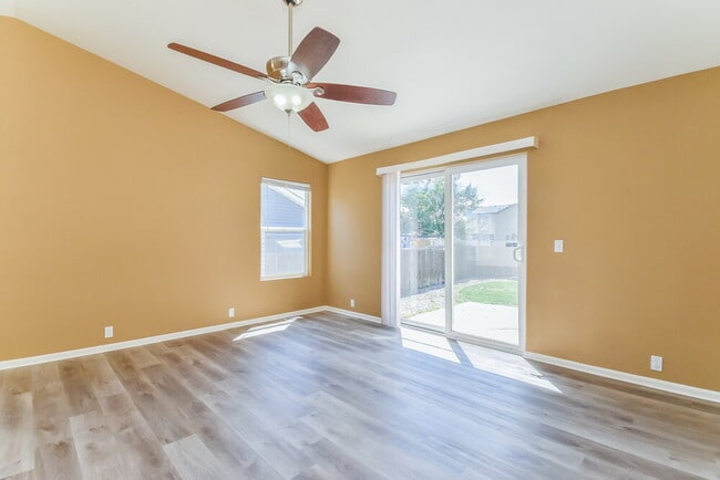 Photo - 7367 Glenburn Dr