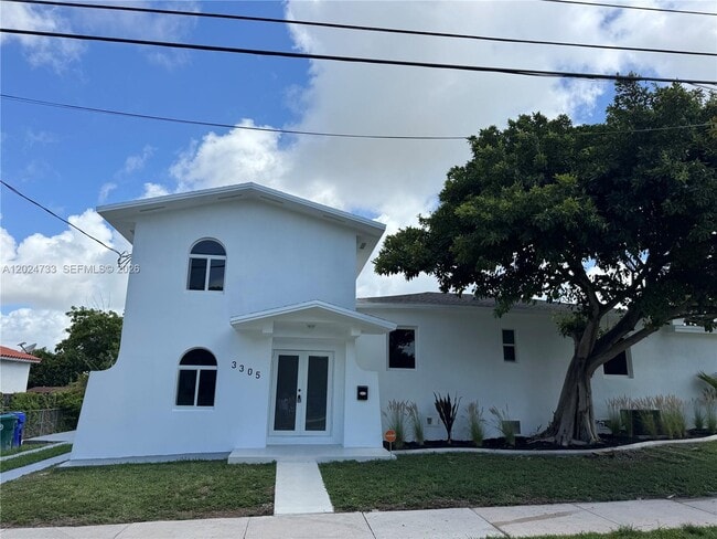 Building Photo - 3305 SW 28th St Unit 3305