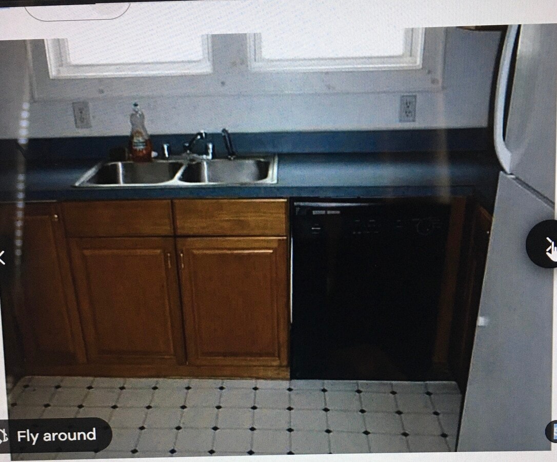 Photo - 615 Helen St Unidad Renovated, Bright, Spacious