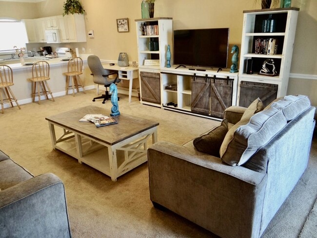 All Inclusive Seasonal Rental Available 11... - All Inclusive Seasonal Rental Available 11... Unit 303