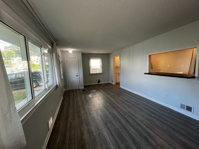 Photo - 4905 78th Ave