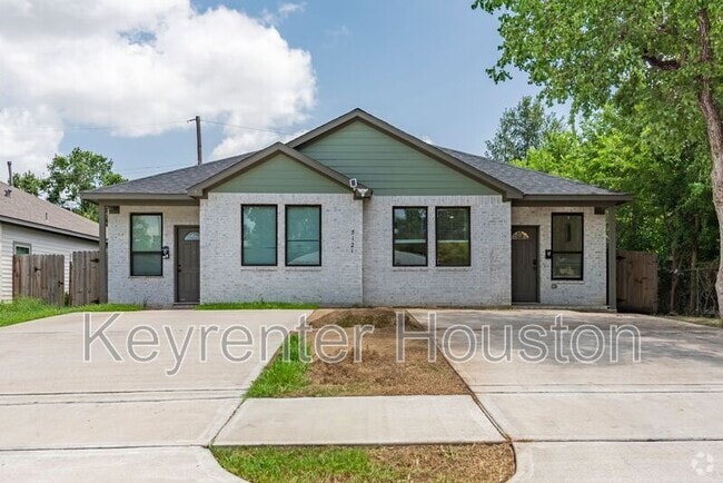 Building Photo - 5121 Southwind St Rental
