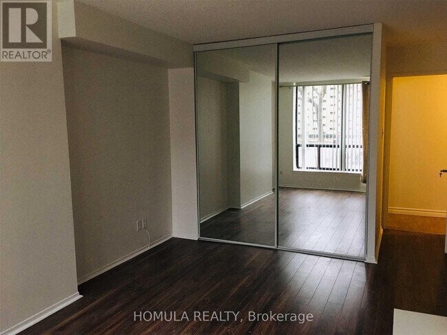 Photo - 250 Jarvis St Unit 101
