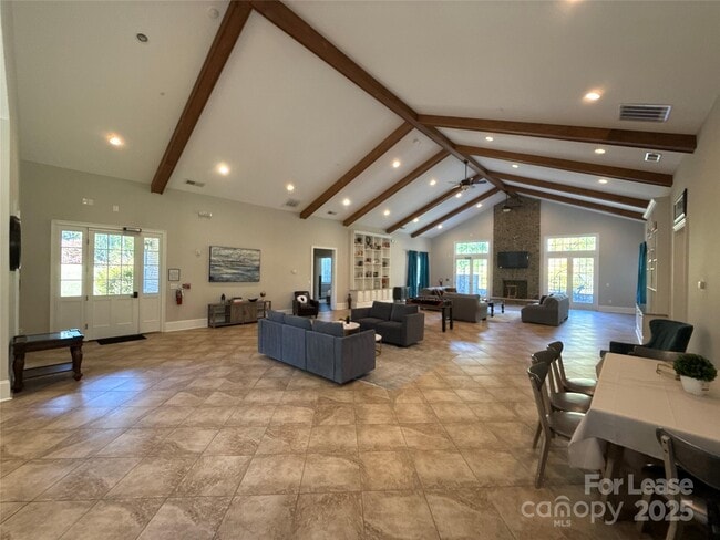 Photo - 14019 Thompson Rd