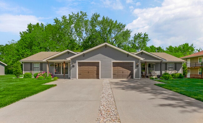 Photo - 12 Wallingford Dr