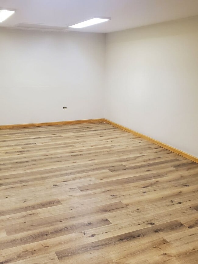 Building Photo - 408 Grant St Unit 03 Rental