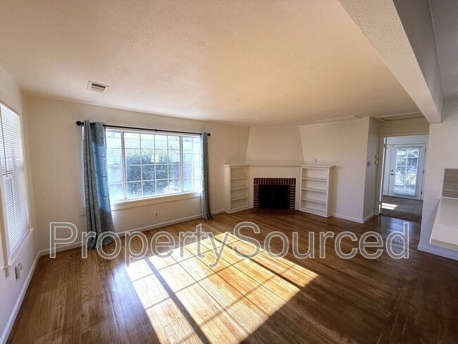 Photo - 221 N Lincoln Ave