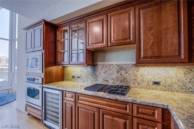 Photo - 360 E Desert Inn Rd Unit 1008