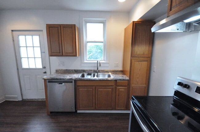 Photo - 1333 N 6th St