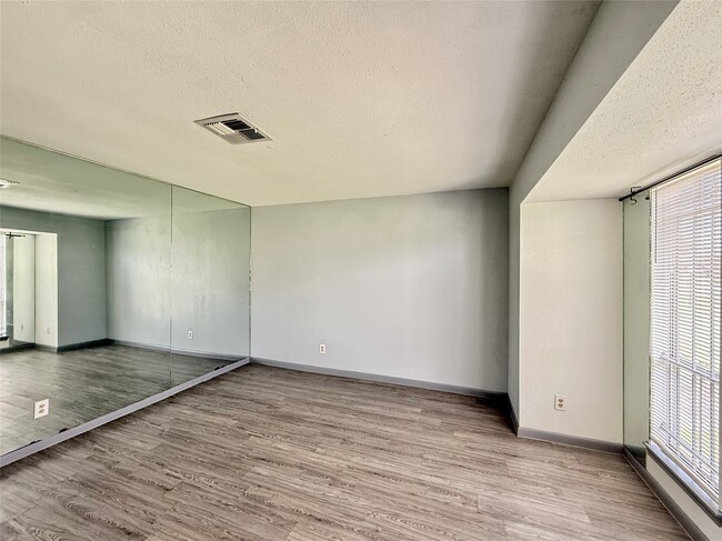 Photo - 10721 Sandpiper Dr Unidad 162