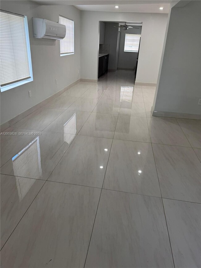 Photo - 6116 SW 38th St