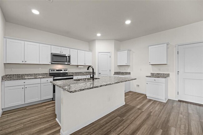 305 Redfish Ln