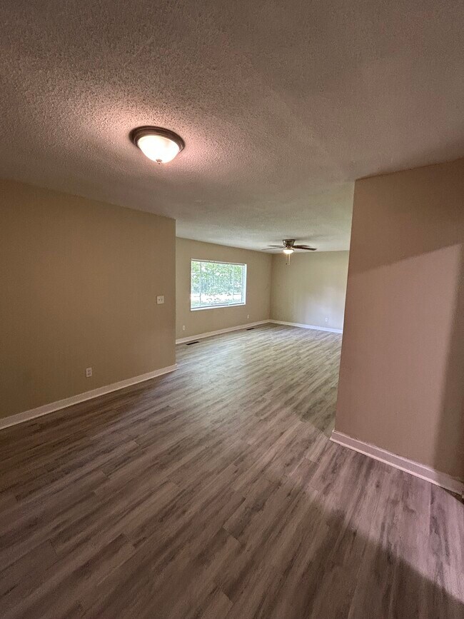 Photo - 515 Woodward Ave
