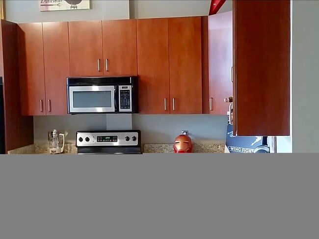Granite countertops - 1924 N Hubbard St Unit 210