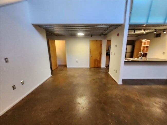 Photo - 195 Arizona Ave NE