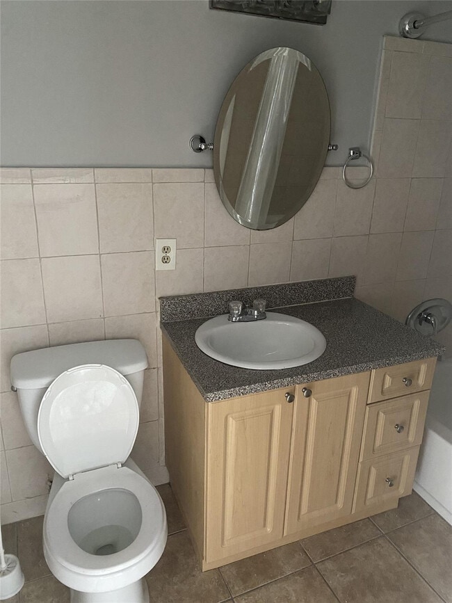 Photo - 800 NE 13th St Unit 6