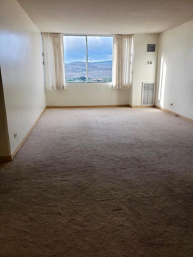 Photo - 3045 Ala Napuaa Pl