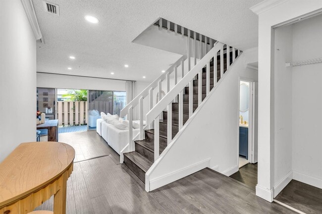 Photo - 881 NW 81st Way