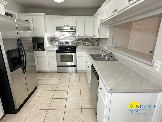Photo - Open layout 3 Bedroom home in Navarre!