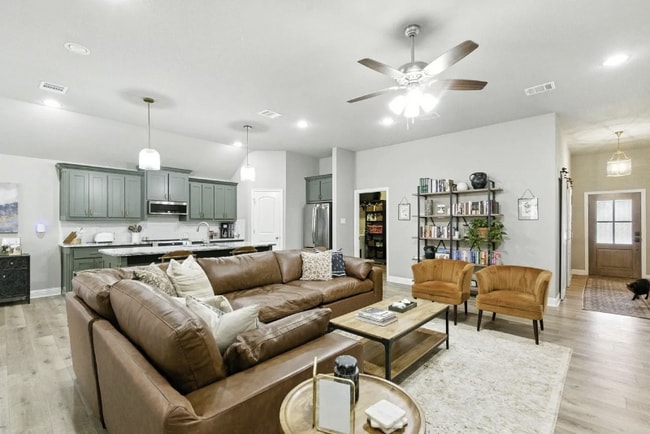 Photo - 1629 Town Creek Cir