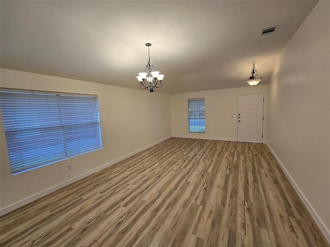 Photo - 8511 Ephraim Road