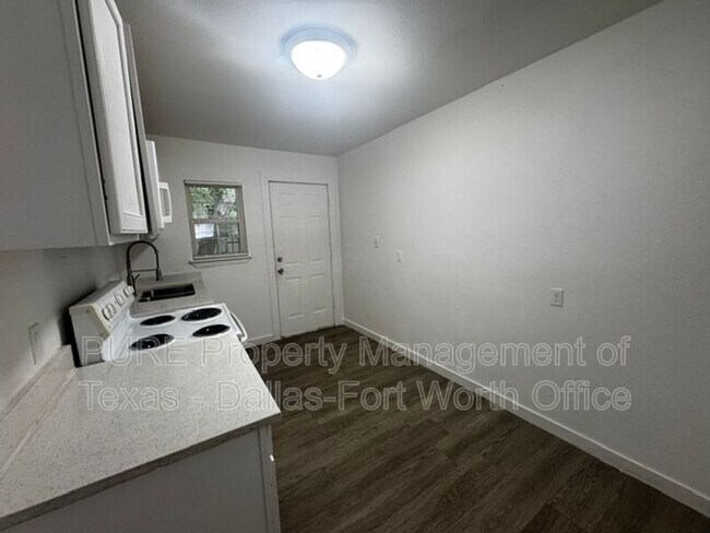 Photo - 2223 J B Jackson Jr Blvd Unit A2
