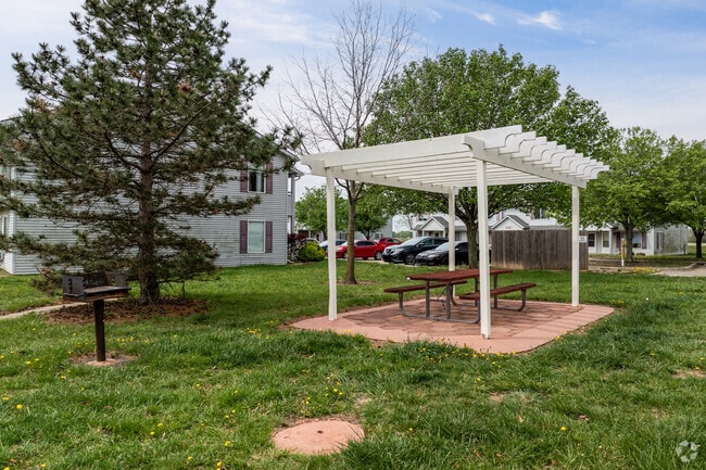 Brookfield Apartments & Townhomes