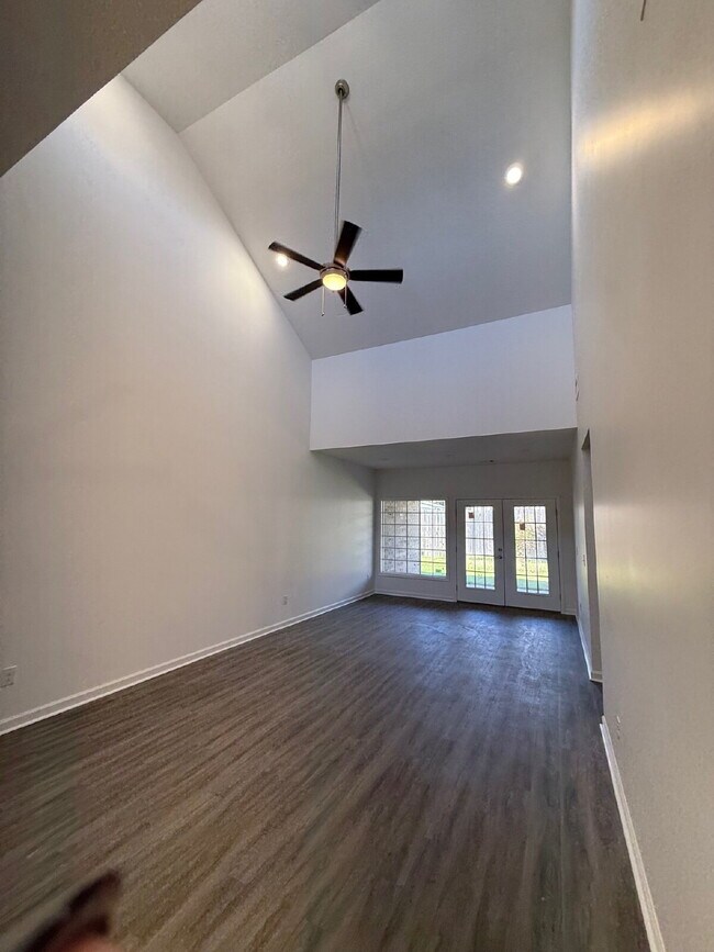 Photo - 3017 Olivia Ct Unit 4