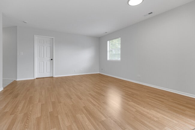 Photo - 106 Gant Cir Unit H