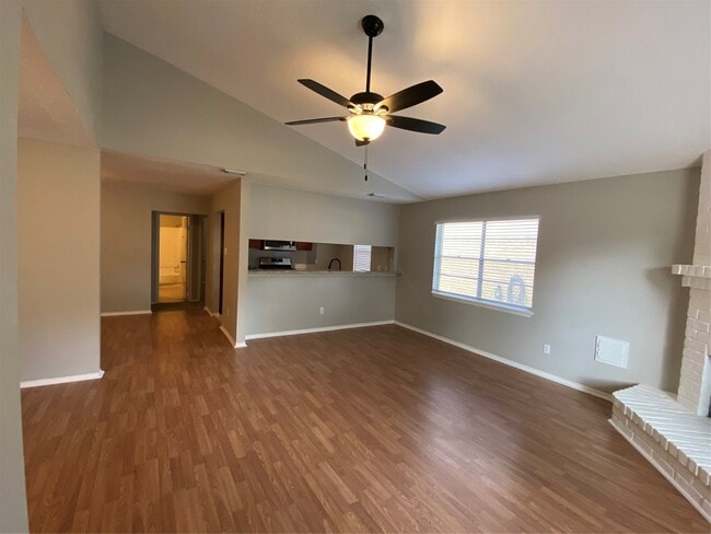 Photo - 1010 Western Hills Dr