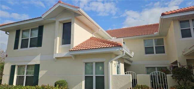 Photo - 5435 Worthington Ln Unit 201