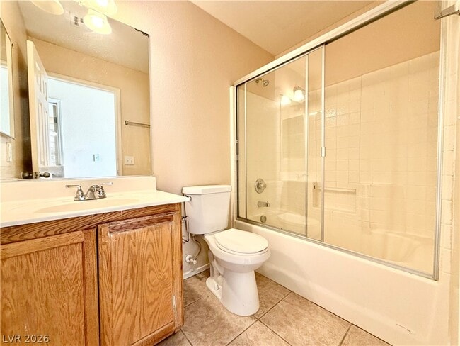 Photo - 890 Sheerwater Ave