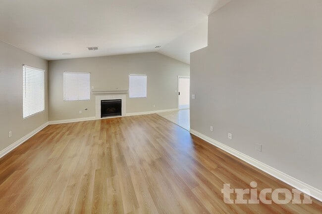 Photo - 6415 Kressler Ave