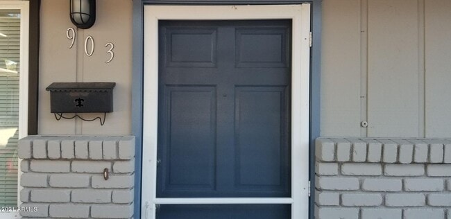 Building Photo - 903 E 4th Pl Rental