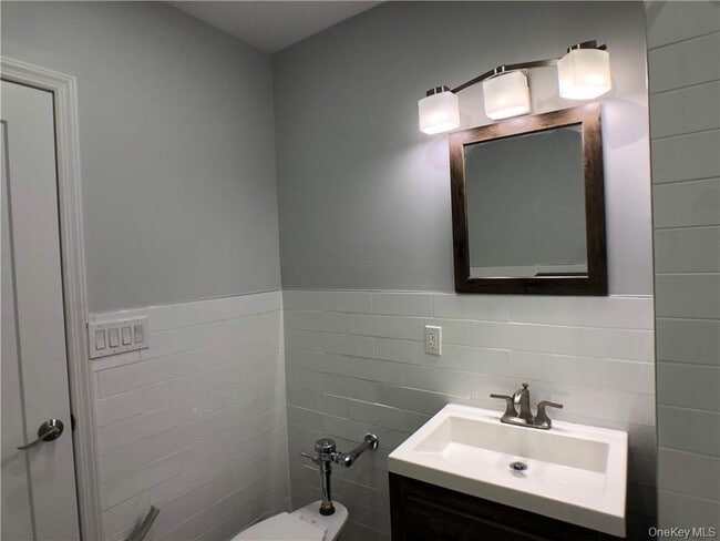 Photo - 168-170 Myrtle Blvd Unit B