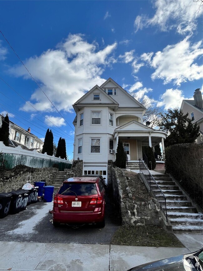 Building Photo - 610 Palisade Ave Rental