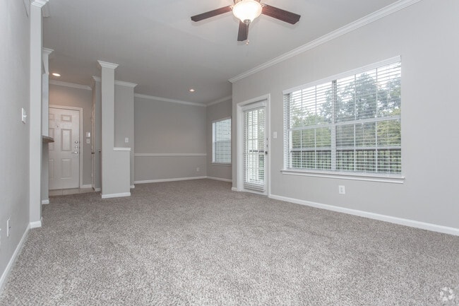 1 Br, Living Space