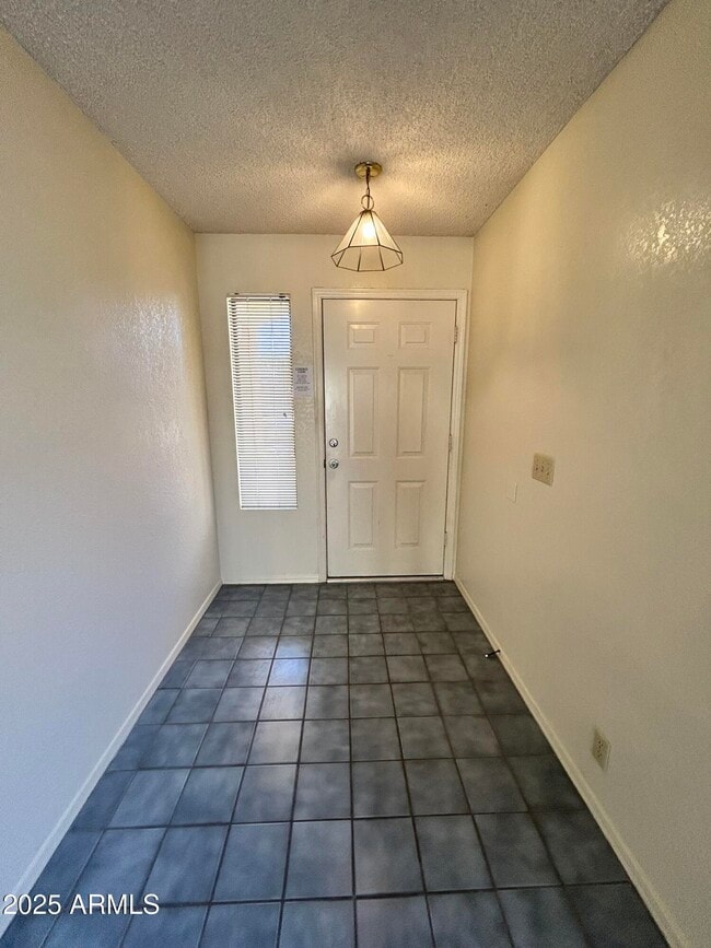 Photo - 85 S Crestview St