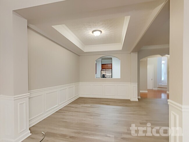 Photo - 8132 Brookbend Dr