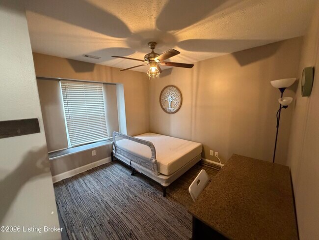 Photo - 176 Jeffie Ln