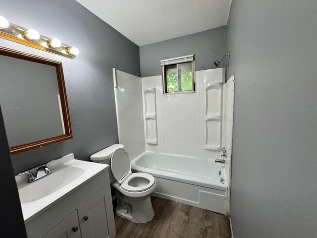 Photo - 77 Walbridge Ave Unidad 77 Walbridge 3